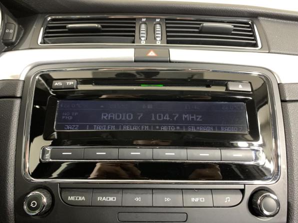 Skoda Superb II Рестайлинг с пробегом 2015 года, цена 1 260 000 рублей, 186231 км, лифтбек, Автокод Объявления