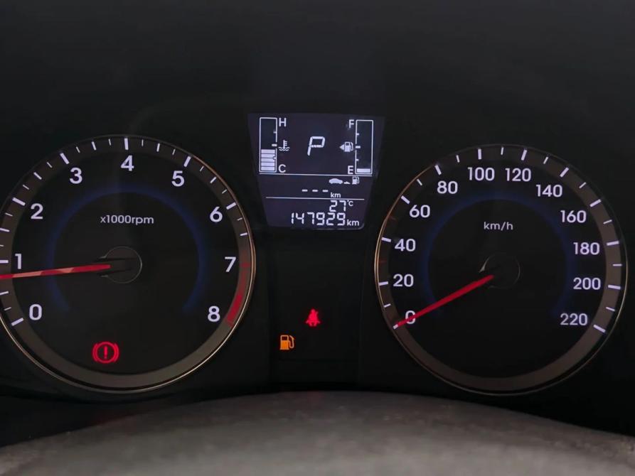 Hyundai Solaris I Рестайлинг Москва  - изображение 12