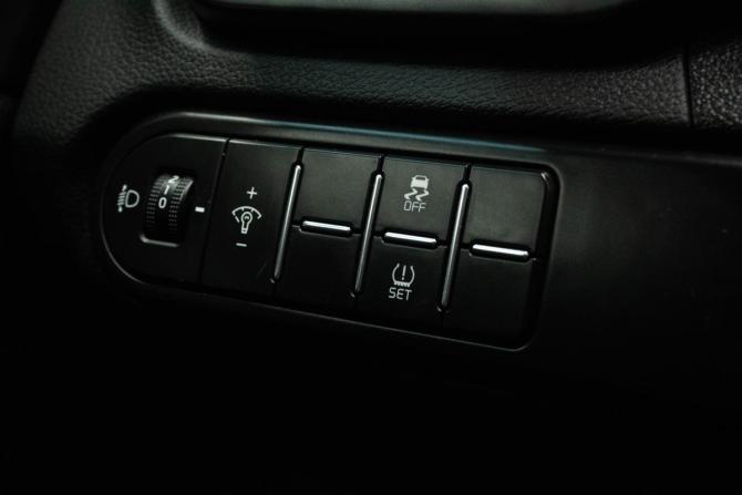 Kia Ceed III с пробегом 2020 года, цена 1 899 000 рублей, 111199 км, универсал, Автокод Объявления