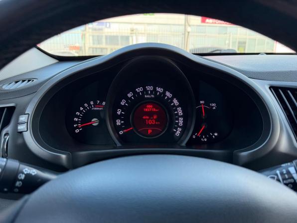 Kia Sportage III с пробегом 2010 года, цена 1 080 000 рублей, 182640 км, внедорожник, Автокод Объявления