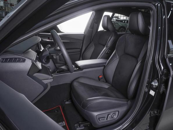 Toyota Camry IX (XV80) China Market с пробегом 2026 года, цена 4 420 000 рублей, 45 км, седан, Автокод Объявления