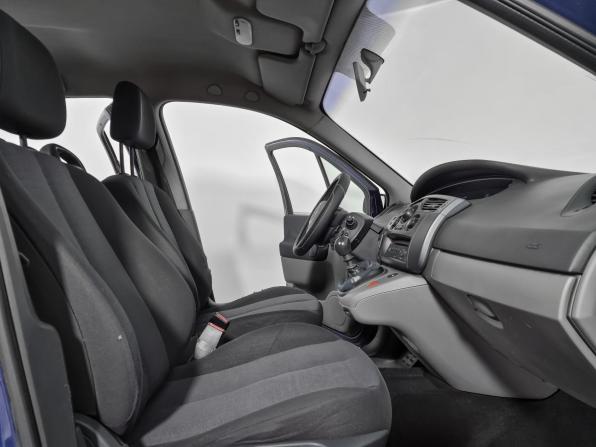Renault Scenic II Рестайлинг с пробегом 2008 года, цена 399 000 рублей, 235646 км, минивэн, Автокод Объявления
