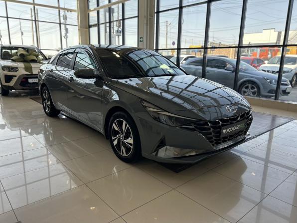 Hyundai Elantra VII (CN7) с пробегом 2022 года, цена 1 899 000 рублей, 71283 км, седан, Автокод Объявления