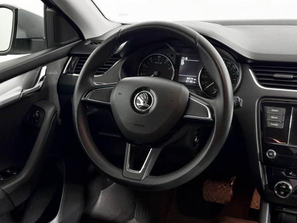Skoda Octavia III (A7) Рестайлинг с пробегом 2017 года, цена 1 490 000 рублей, 127104 км, лифтбек, Автокод Объявления