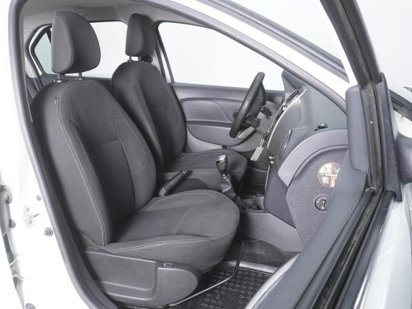 Renault Logan II Рестайлинг с пробегом 2021 года, цена 980 000 рублей, 136545 км, седан, Автокод Объявления