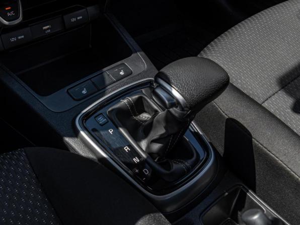 Kia Rio IV Рестайлинг с пробегом 2021 года, цена 1 340 000 рублей, 170500 км, седан, Автокод Объявления