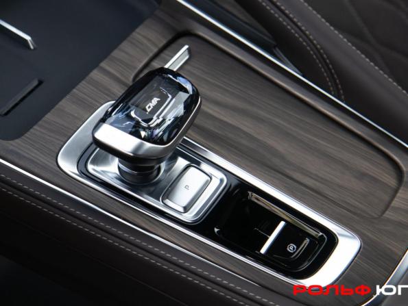 Geely Monjaro I Рестайлинг 2 с пробегом 2026 года, цена 3 998 000 рублей, 5309 км, внедорожник, Автокод Объявления
