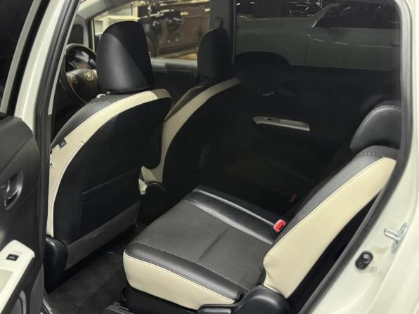 Toyota Wish II Рестайлинг с пробегом 2014 года, цена 1 797 000 рублей, 118000 км, минивэн, Автокод Объявления