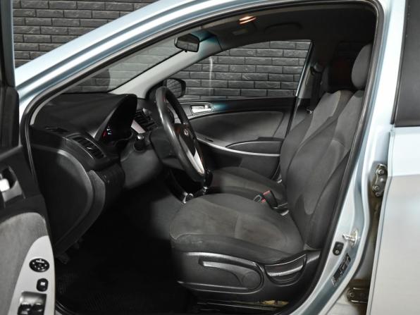 Hyundai Solaris I с пробегом 2011 года, цена 550 000 рублей, 259641 км, седан, Автокод Объявления