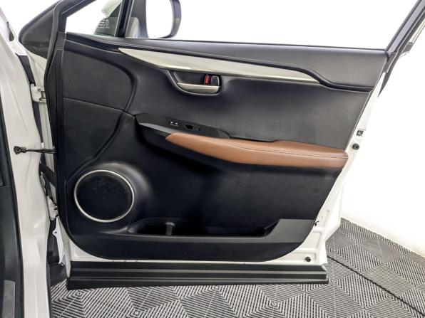 Lexus NX I с пробегом 2016 года, цена 2 590 000 рублей, 188260 км, внедорожник, Автокод Объявления
