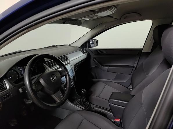Skoda Rapid I с пробегом 2015 года, цена 525 000 рублей, 249030 км, лифтбек, Автокод Объявления