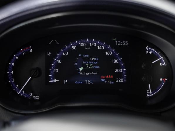 Toyota C-HR I Рестайлинг с пробегом 2024 года, цена 3 399 000 рублей, 7015 км, внедорожник, Автокод Объявления