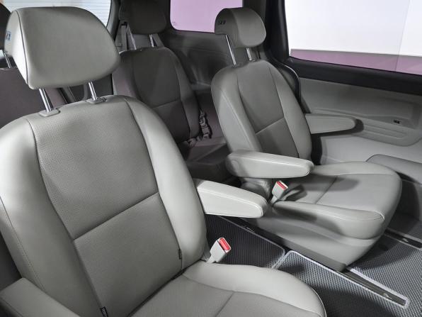 Kia Carnival III с пробегом 2019 года, цена 2 910 000 рублей, 99097 км, минивэн, Автокод Объявления
