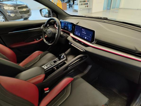 Geely Coolray I Рестайлинг с пробегом 2023 года, цена 2 099 000 рублей, 29265 км, внедорожник, Автокод Объявления