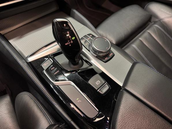 BMW 5 серии VII (G30/G31/G38) с пробегом 2018 года, цена 3 940 000 рублей, 127666 км, седан, Автокод Объявления