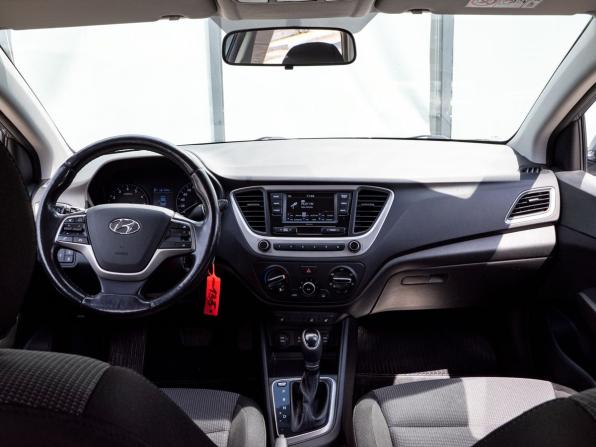 Hyundai Solaris II с пробегом 2017 года, цена 1 109 000 рублей, 154634 км, седан, Автокод Объявления