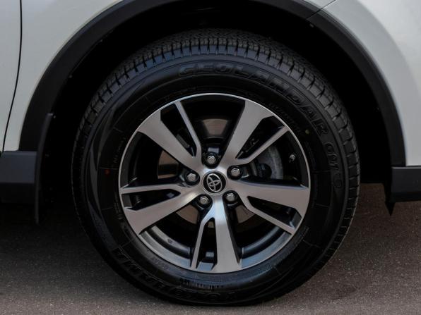 Toyota RAV4 IV (XA40) Рестайлинг с пробегом 2017 года, цена 2 898 000 рублей, 91970 км, внедорожник, Автокод Объявления