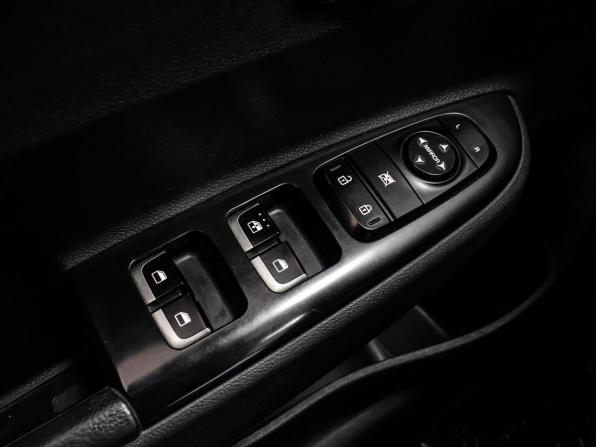Kia Rio IV Рестайлинг с пробегом 2021 года, цена 1 349 000 рублей, 89641 км, седан, Автокод Объявления