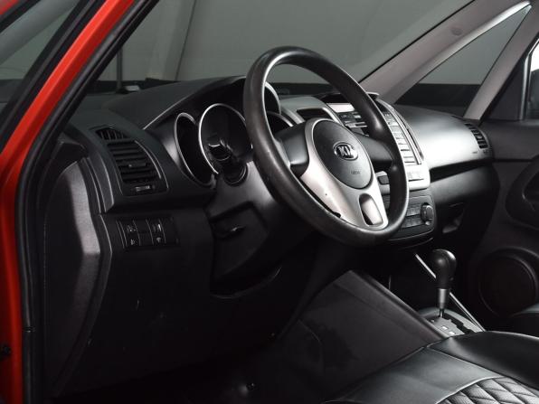 Kia Venga I Рестайлинг с пробегом 2015 года, цена 849 999 рублей, 202218 км, компактвэн, Автокод Объявления