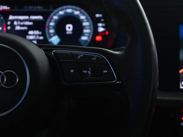 Audi A3 IV (8Y) с пробегом 2021 года, цена 2 987 444 рубля, 68475 км, седан, Автокод Объявления