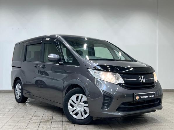 Honda Stepwgn V с пробегом 2017 года, цена 1 599 000 рублей, 202918 км, минивэн, Автокод Объявления