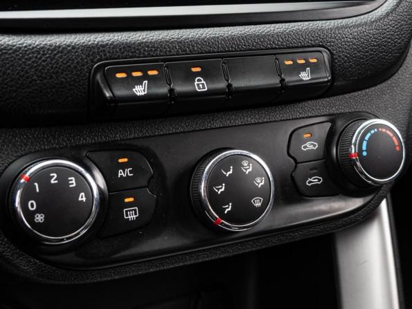 Kia Ceed II с пробегом 2013 года, цена 965 000 рублей, 251916 км, хэтчбек, Автокод Объявления