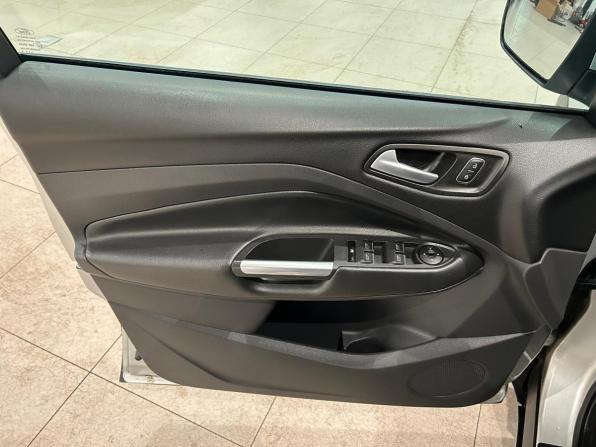 Ford Kuga II Рестайлинг с пробегом 2018 года, цена 1 599 000 рублей, 133650 км, внедорожник, Автокод Объявления