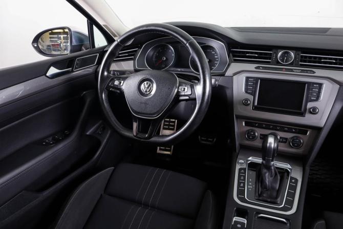 Volkswagen Passat B8 с пробегом 2016 года, цена 2 299 000 рублей, 142300 км, универсал, Автокод Объявления