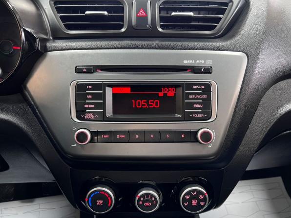 Kia Rio III Рестайлинг с пробегом 2016 года, цена 995 000 рублей, 156383 км, седан, Автокод Объявления