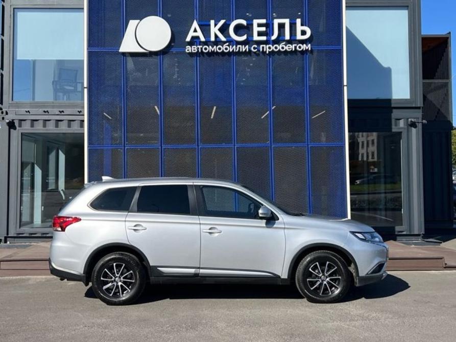 Mitsubishi Outlander III Рестайлинг 2 Архангельск  - изображение 4