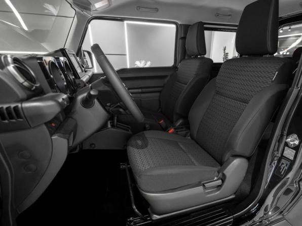 Suzuki Jimny IV с пробегом 2025 года, цена 3 990 000 рублей, 25 км, внедорожник, Автокод Объявления