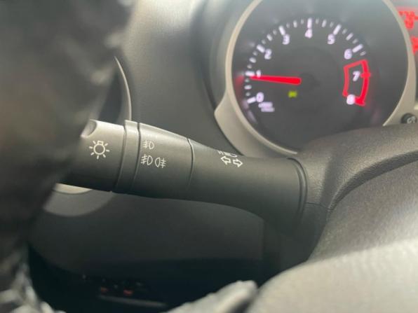 Nissan Juke I с пробегом 2013 года, цена 1 012 000 рублей, 91268 км, внедорожник, Автокод Объявления