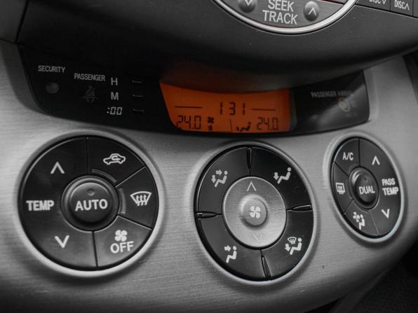 Toyota RAV4 III (XA30) с пробегом 2006 года, цена 1 150 000 рублей, 213833 км, внедорожник, Автокод Объявления