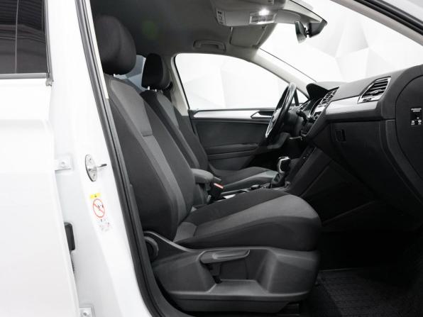 Volkswagen Tiguan II Рестайлинг с пробегом 2021 года, цена 2 898 000 рублей, 94000 км, внедорожник, Автокод Объявления