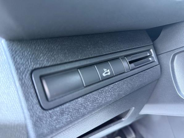 Peugeot 3008 II с пробегом 2020 года, цена 1 995 000 рублей, 87104 км, внедорожник, Автокод Объявления
