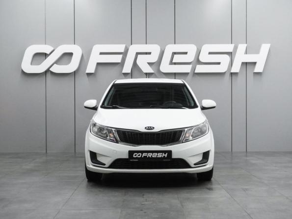 Kia Rio III Рестайлинг с пробегом 2015 года, цена 1 099 000 рублей, 136302 км, хэтчбек, Автокод Объявления