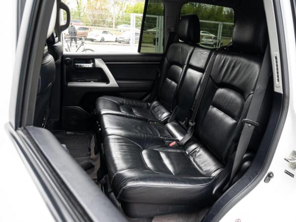 Toyota Land Cruiser 200 Series Рестайлинг 1 с пробегом 2012 года, цена 3 450 000 рублей, 262016 км, внедорожник, Автокод Объявления