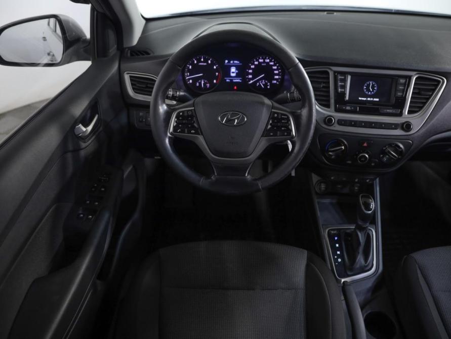 Hyundai Solaris II Санкт-Петербург  - изображение 12