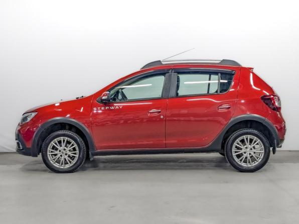 Renault Sandero II Рестайлинг с пробегом 2019 года, цена 1 195 000 рублей, 84919 км, хэтчбек, Автокод Объявления