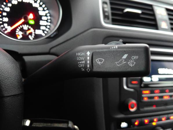 Volkswagen Jetta VI Рестайлинг с пробегом 2016 года, цена 1 219 000 рублей, 181491 км, седан, Автокод Объявления