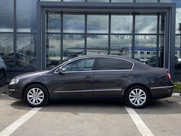 Volkswagen Passat B6 с пробегом 2009 года, цена 649 000 рублей, 245535 км, седан, Автокод Объявления