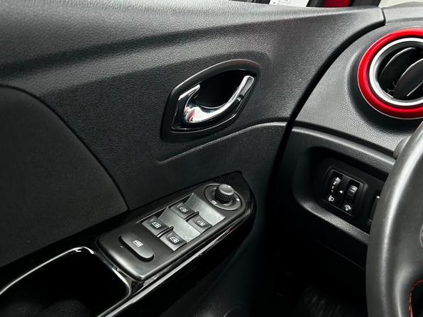 Renault Kaptur I с пробегом 2019 года, цена 1 780 600 рублей, 58432 км, внедорожник, Автокод Объявления