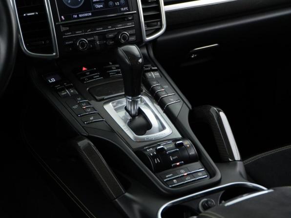 Porsche Cayenne II (958) с пробегом 2012 года, цена 3 069 999 рублей, 215214 км, внедорожник, Автокод Объявления