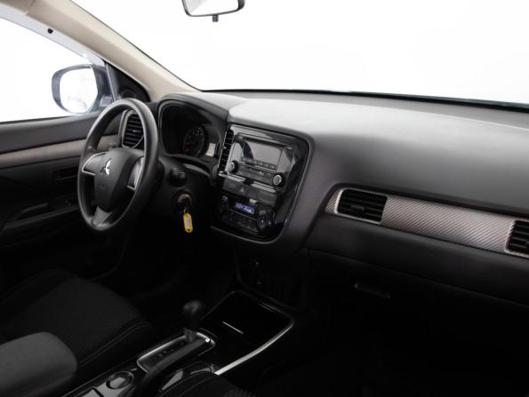 Mitsubishi Outlander III Рестайлинг 2 с пробегом 2017 года, цена 1 699 000 рублей, 113879 км, внедорожник, Автокод Объявления