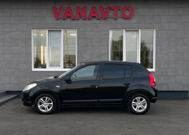 Renault Sandero I с пробегом 2013 года, цена 649 000 рублей, 146222 км, хэтчбек, Автокод Объявления
