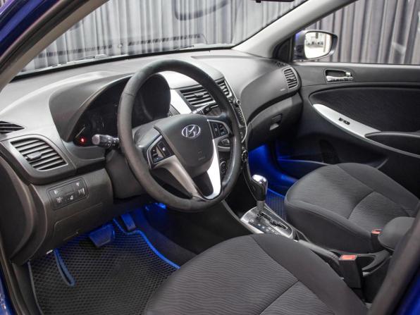 Hyundai Solaris I с пробегом 2013 года, цена 879 000 рублей, 224790 км, седан, Автокод Объявления