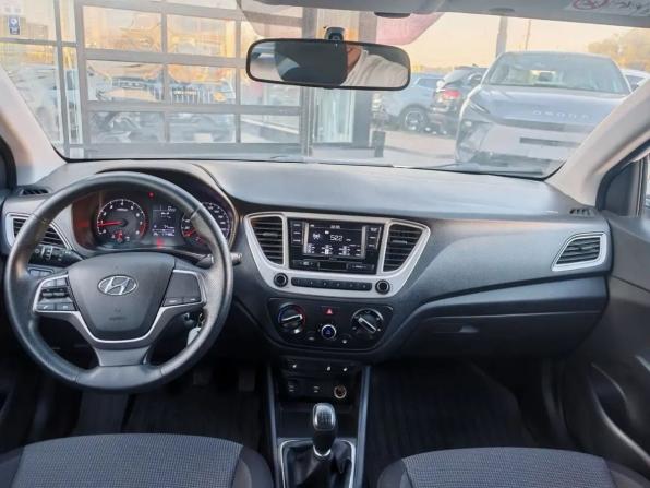 Hyundai Solaris II Рестайлинг с пробегом 2021 года, цена 1 370 000 рублей, 117488 км, седан, Автокод Объявления