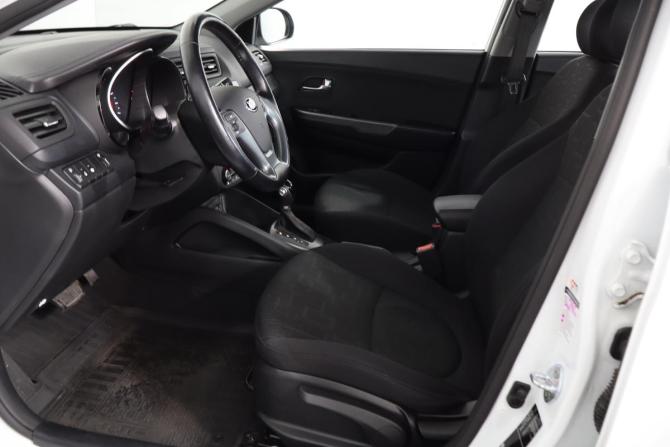 Kia Rio III Рестайлинг с пробегом 2015 года, цена 1 099 000 рублей, 82000 км, седан, Автокод Объявления