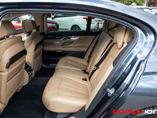 BMW 7 серии VI (G11/G12) с пробегом 2015 года, цена 3 478 000 рублей, 124768 км, седан, Автокод Объявления