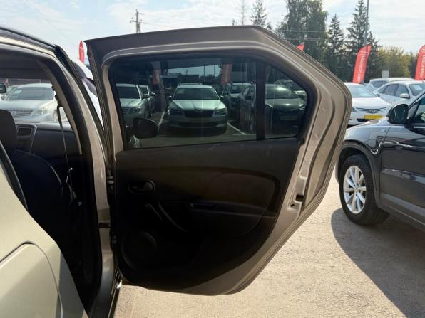 Renault Logan II с пробегом 2014 года, цена 590 000 рублей, 259000 км, седан, Автокод Объявления